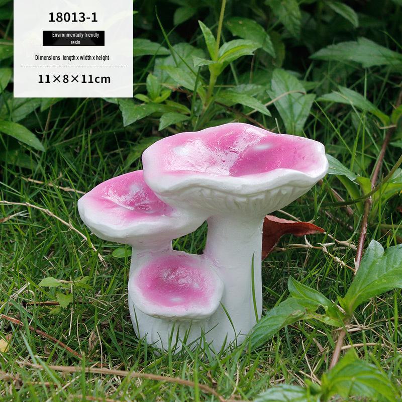 Resin Mushroom Ornaments for Outdoor Garden and Lawn Decor