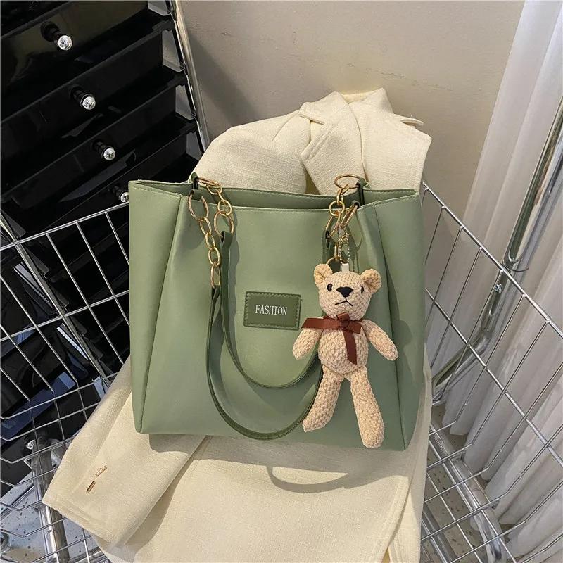New Versatile Shoulder Bag, Large Capacity and Large Bag for Women, Stylish and High-end Commuting Tote Bags, Zipper Closure