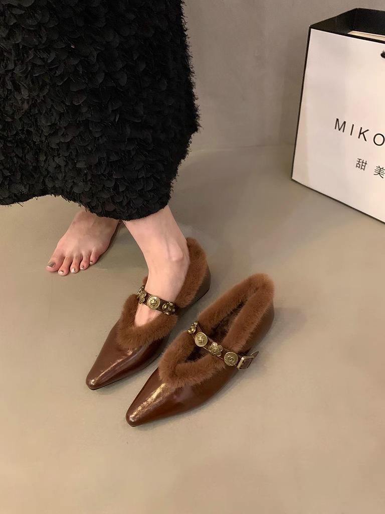 Designer Women Winter New Pointed Toe Loafers Retro British Style Warm Boots Women Casual Slip on Women Shoes Botas De Mujer