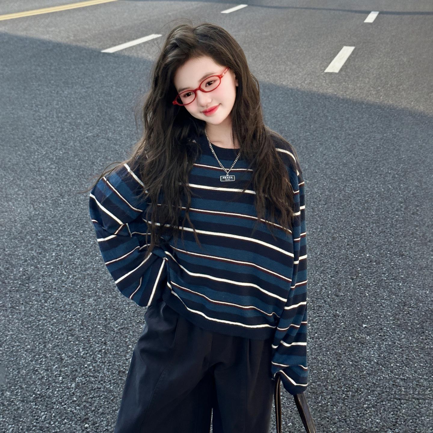 

Girls 2025 Autumn Korean Style Striped Sweatshirt Two-Piece Set 150 cm