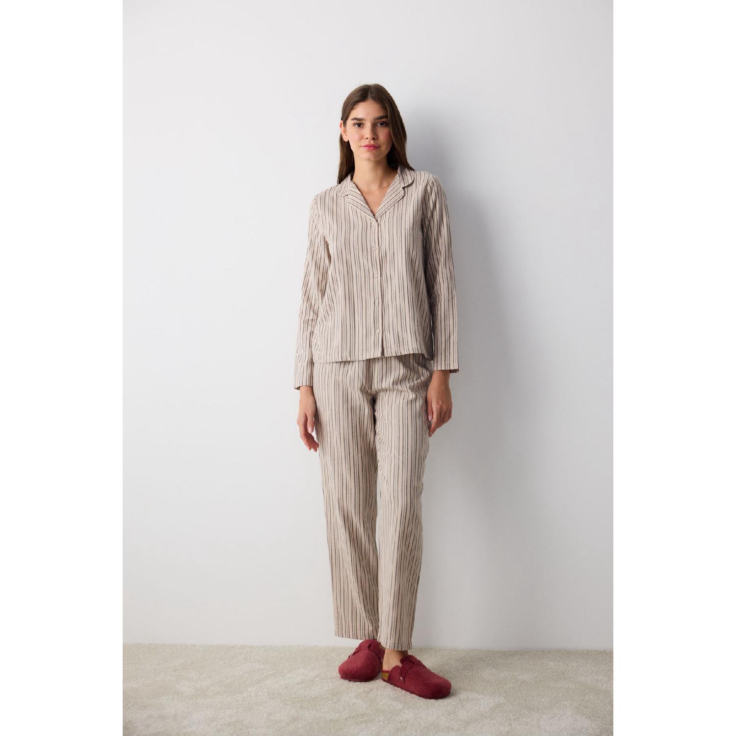 

Хлопковый пижамный комплект Emma в полоску с серой рубашкой и брюками XL бежевый