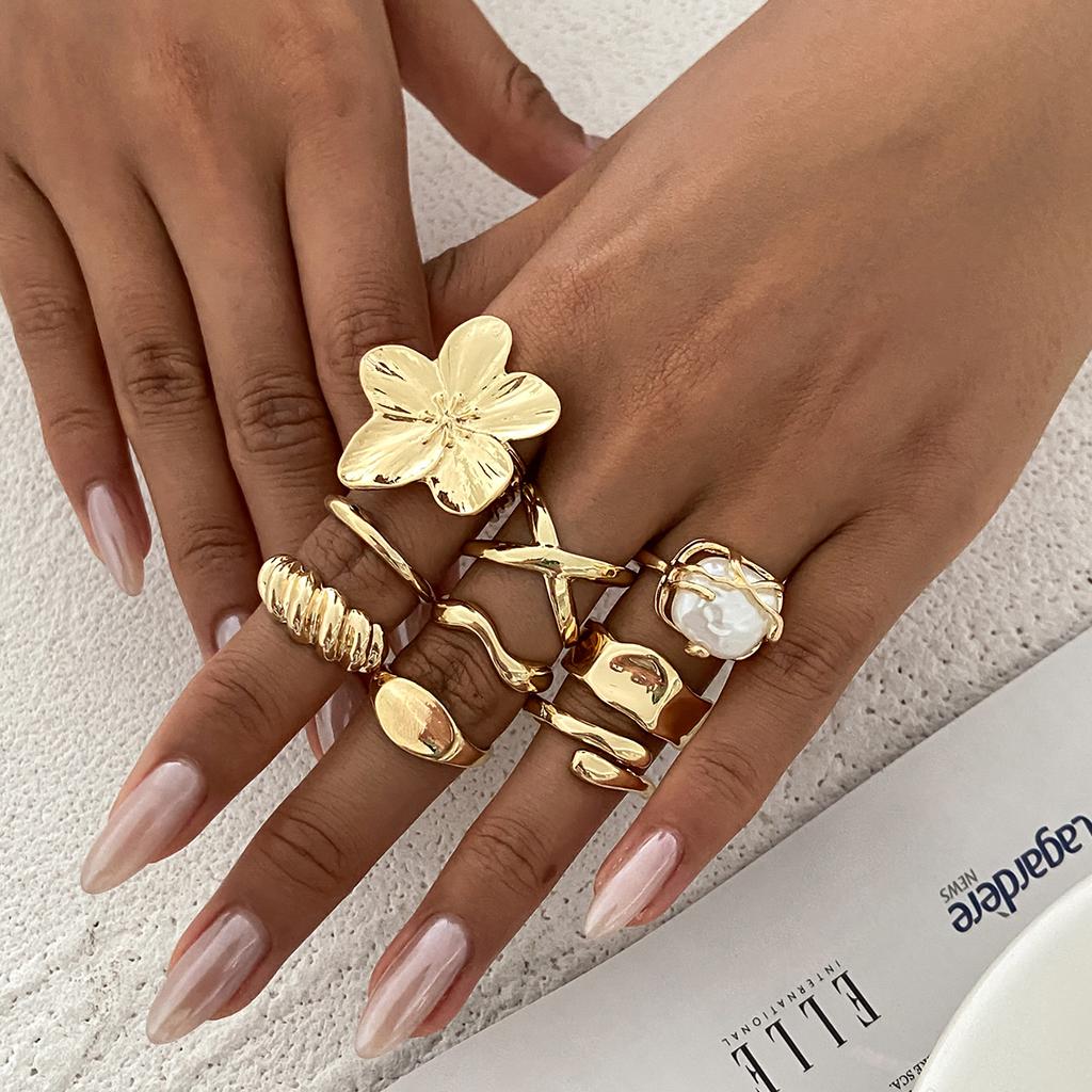 Salircon Punk Exaggerated Metal Finger Rings Set for Women Men Vintage Elegant Crystal Imitation Pearl Open Rings Luxury Jewelry