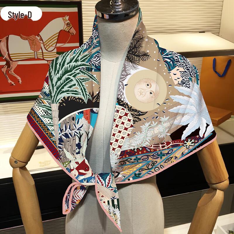 Women's Retro Print Square Scarf