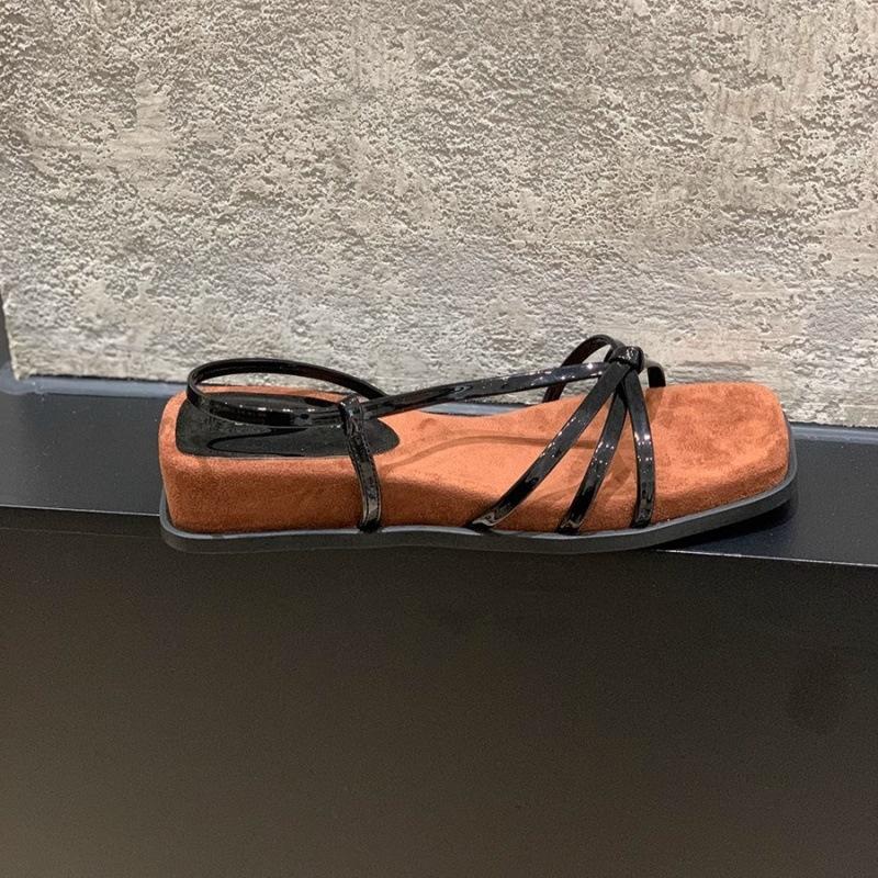 

French wedge heel retro temperament sandals women s 2025 summer new naked pink with skirt outer wear niche thin strap Roman shoes 40