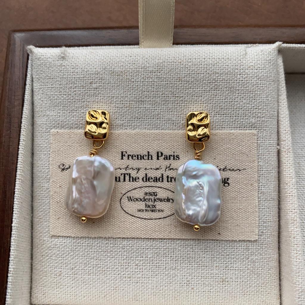Special-shaped Baroque Pearl Earrings, Earrings, Light Luxury, High-end Sense, Niche Temperament, Retro Exquisite and Versatile Daily Earrings.
