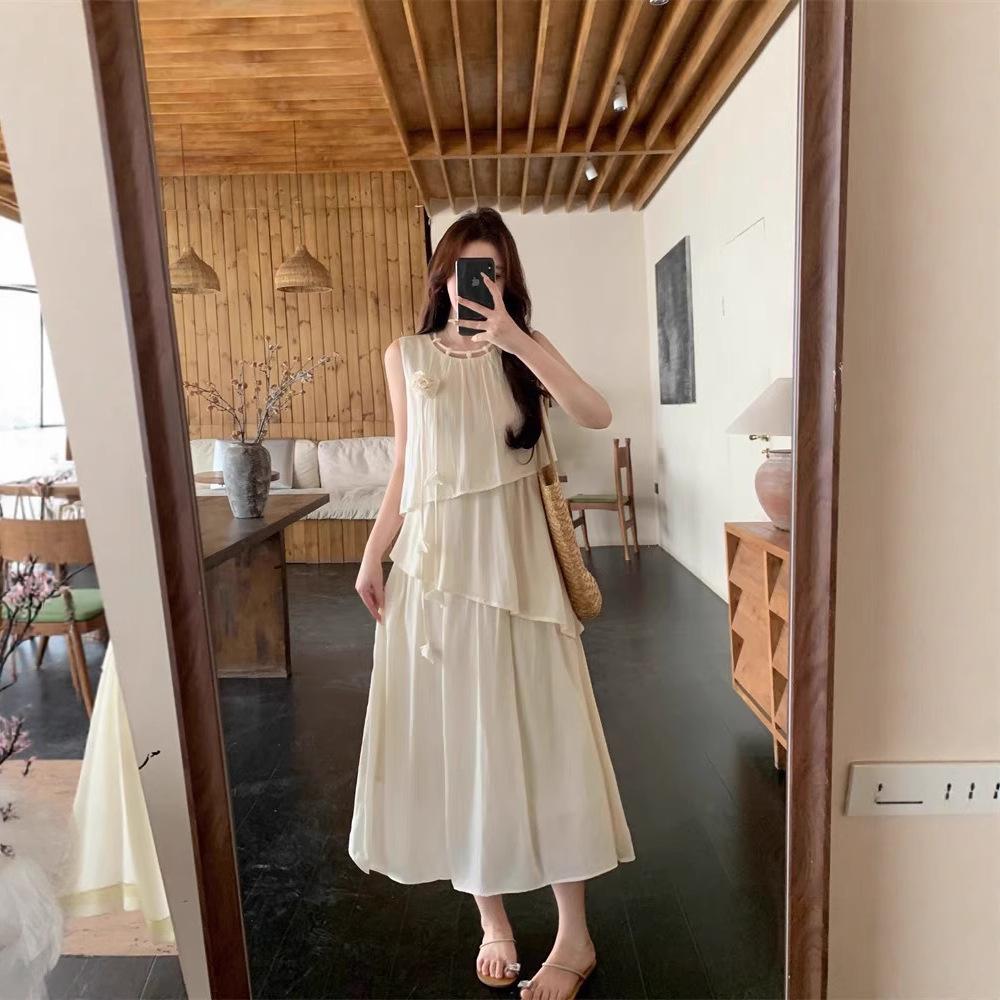 Beautiful holiday style dress girl summer atmosphere dating sweet skirt loose and thin sleeveless vest skirt