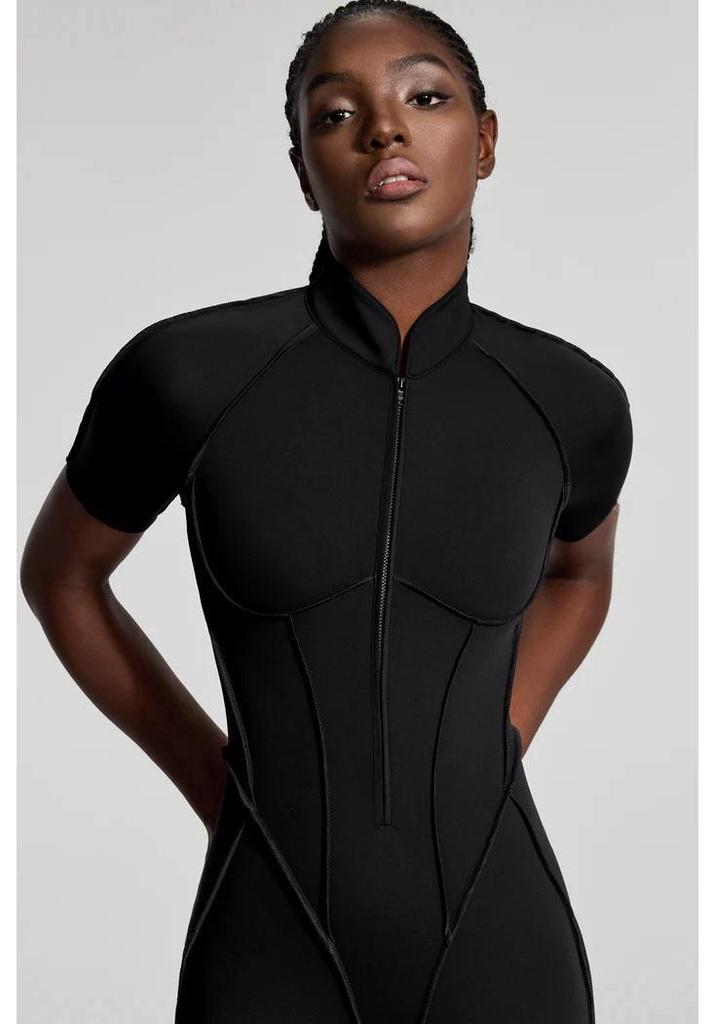 High-End Comfort Sports Yoga Tight-Fit Zipper Short Sleeve Jumpsuit