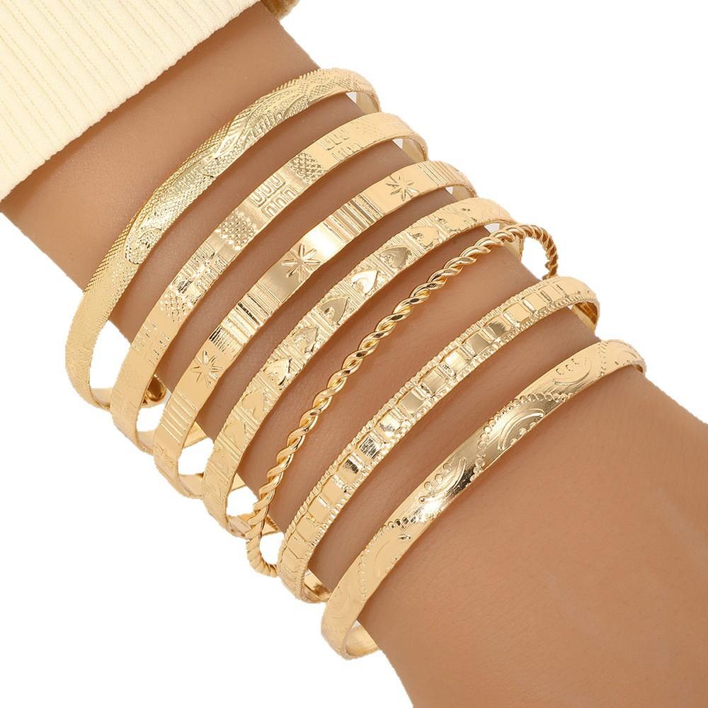 Striped rhombus pattern exaggerated personalized twist design multi-layer opening stacked bracelet women's bracelet set