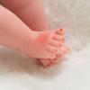 Wiedergeborene Puppe Baby Lebensecht Geschlossene Augen Realistische Simulation Babypuppe mit Blauer Kleidung
