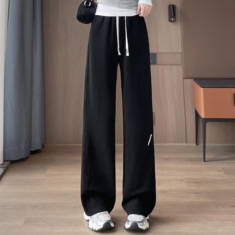 Europäische kaffeefarbene Wide-Leg-Hosen für Damen, Herbst-Neuheit, High-End-Mode, Plus Size, lockere, lässige, gerade geschnittene Bananen-Hosen