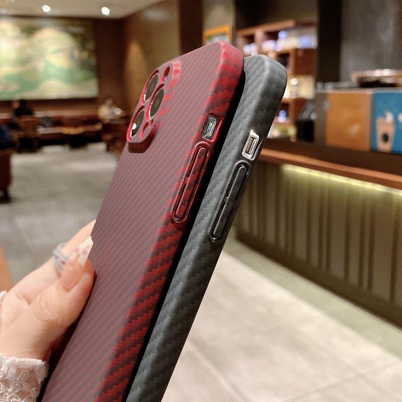 Carbon Fiber Texture Stoßfeste Hülle für iPhone 15 14 Pro Max 13 12 11 Pro Max XR X XS Vollständige ultradünne Kameraschutzhülle