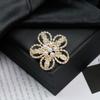 Elegant Versatile Light Luxury Corsage Brooch with Niche Design - Anti-Exposure Pin