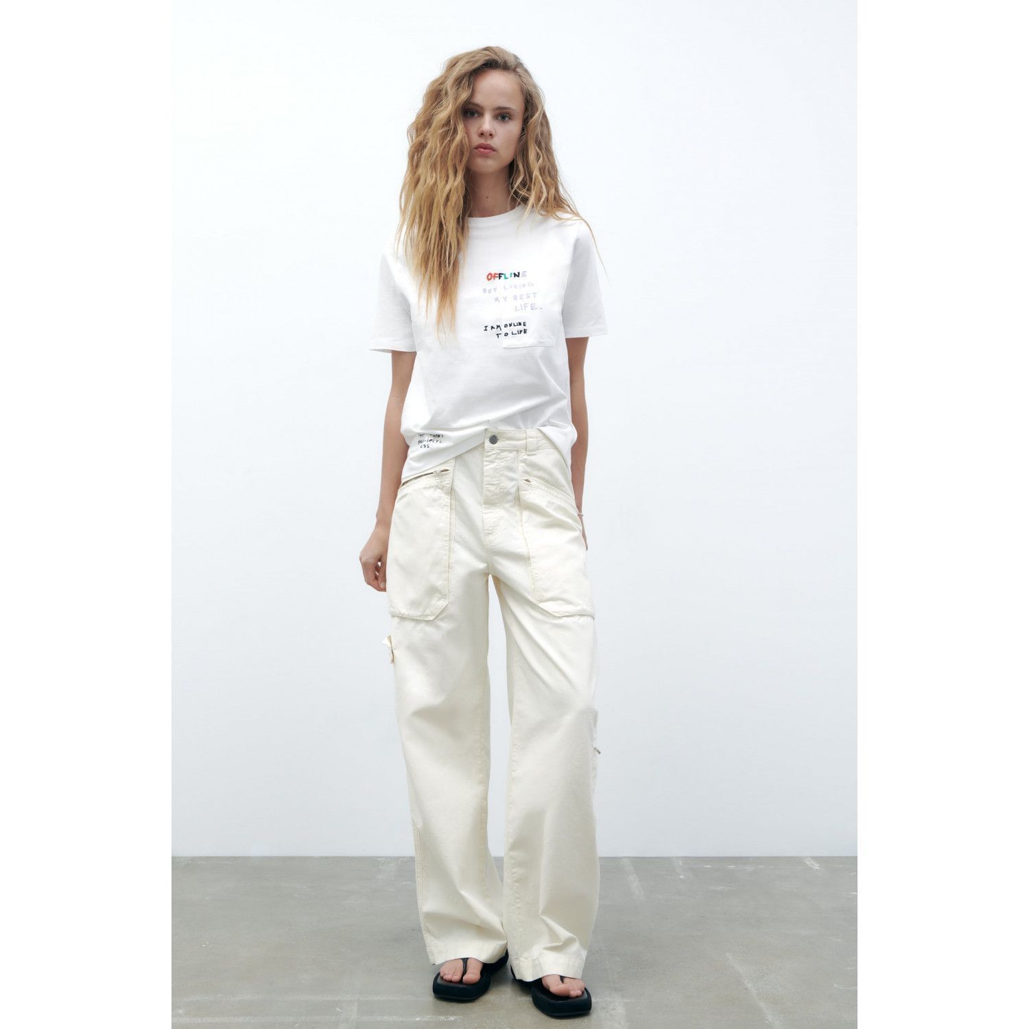

EMBROIDERED T-SHIRT