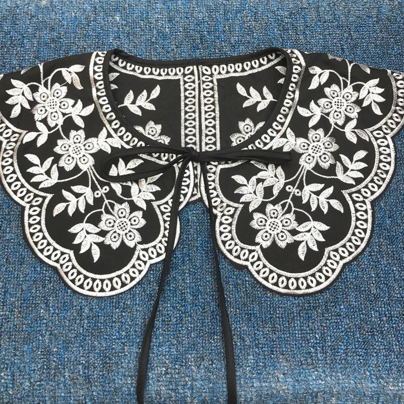 Vintage Palaststil Damen Puppen Falscher Kragen Hohlblumenspitze Rüschenbesatz Halbes Hemd Halskette Schal Wickeltuch Revers Bluse