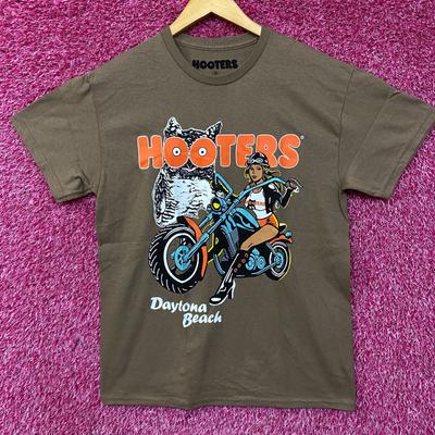Hooters Daytona Beach Motorcycle Club T-Shirt