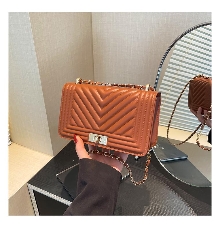 This Year's Popular Fashion Korean Version Retro Chain Small Bag Women's 2025 Spring Fashion Temperament Messenger Bag Small Square Bag