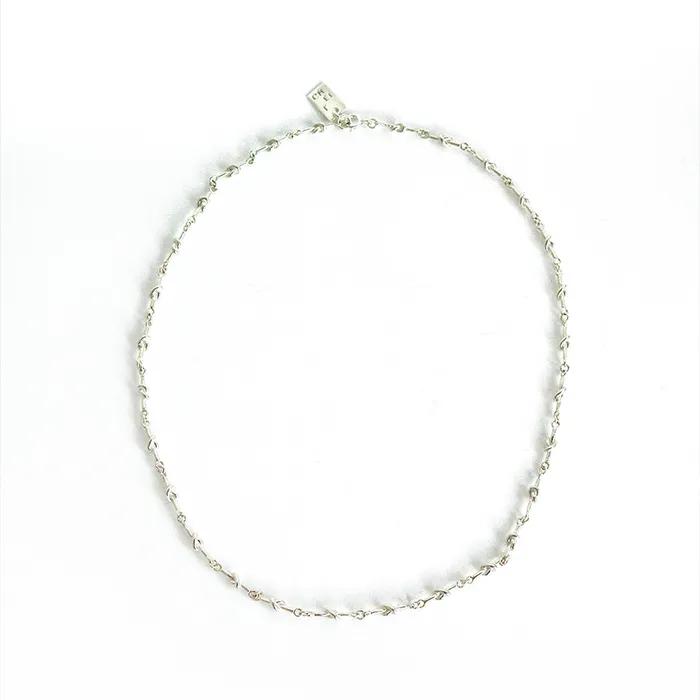 MINI KNOT LINE NECKLACE