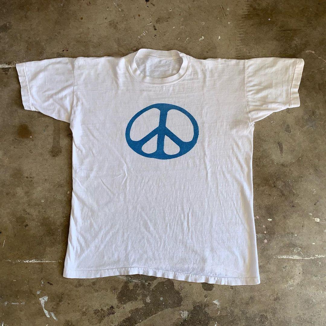 Oversized Street Style White Heavyweight Shortsleeved Tshirt Made of Pure Cotton and With A Loose Fit S
