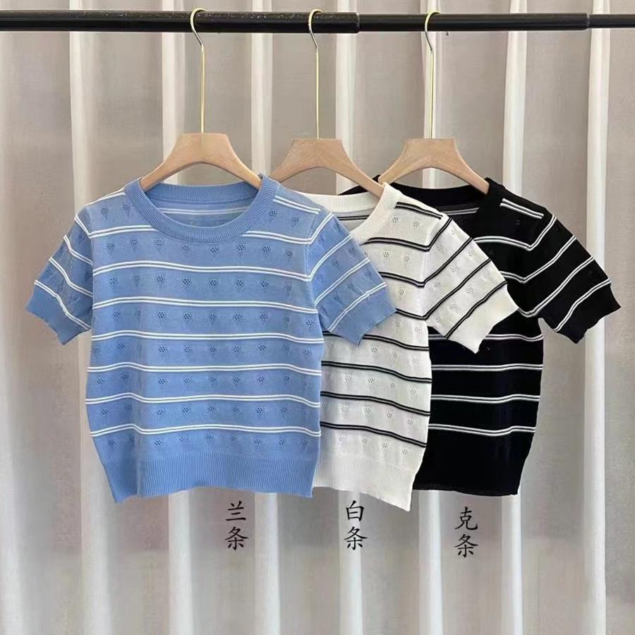 

Полосатая свободная короткая трикотажная рубашка с короткими рукавами женская весна и лето очень сказочный дизайн нишевая футболка топы повседневные основные облегающие свитера футболки One Size чёрный