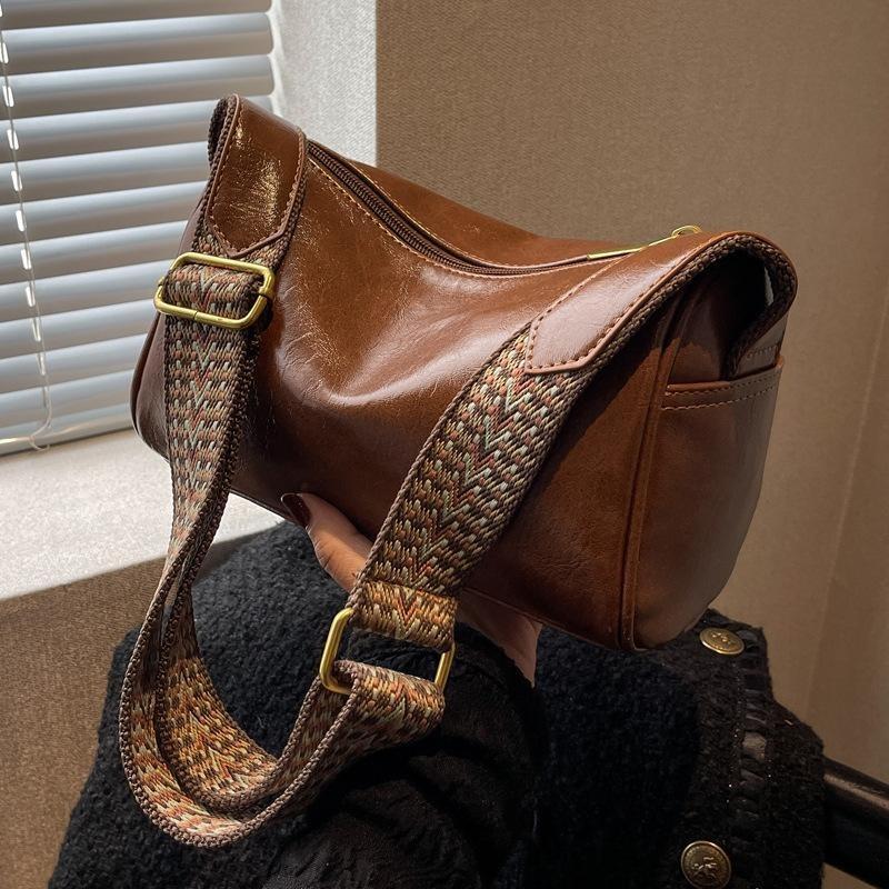 Vintage Shoulder Bag For Women Fashion Wide Strap Crossbody Bag Retro Pillow Messenger Handbag Ladies Tote