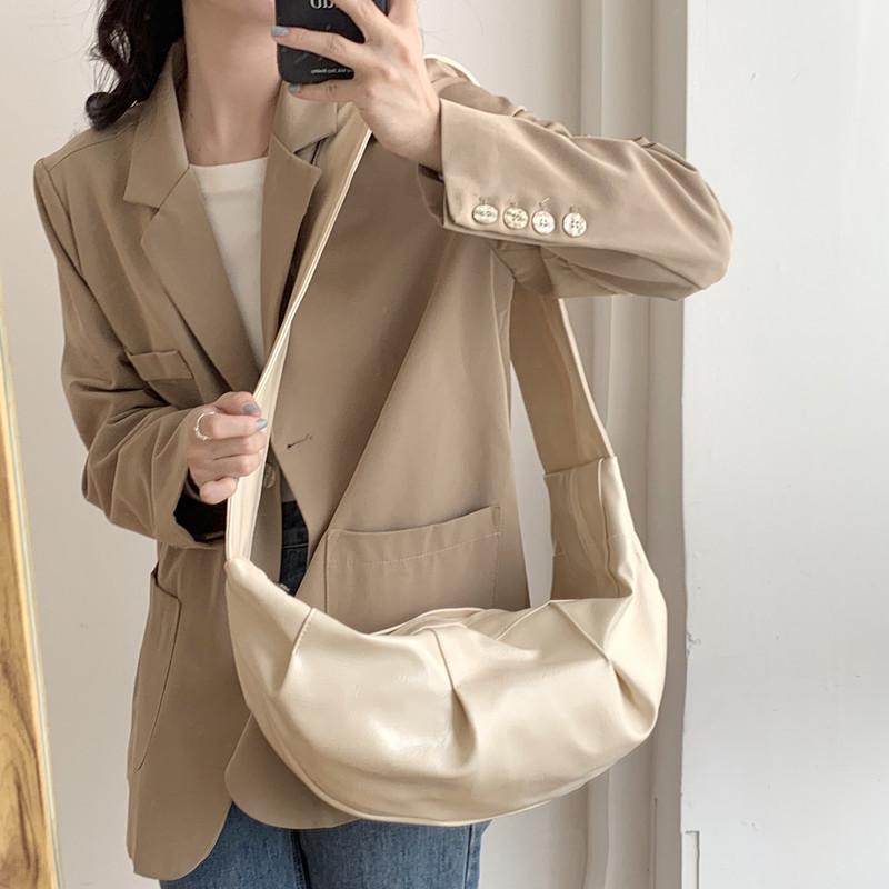 New Large-capacity Retro Shoulder Messenger Bag Soft Leather Pleated Dumpling Bag Lazy Wind Casual Bag