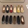 Large Size Flat-soled Doudou Single Shoes 22 Years Spring Horseshoe Split-toed Thumb Pig's Trotters Boat Shoes