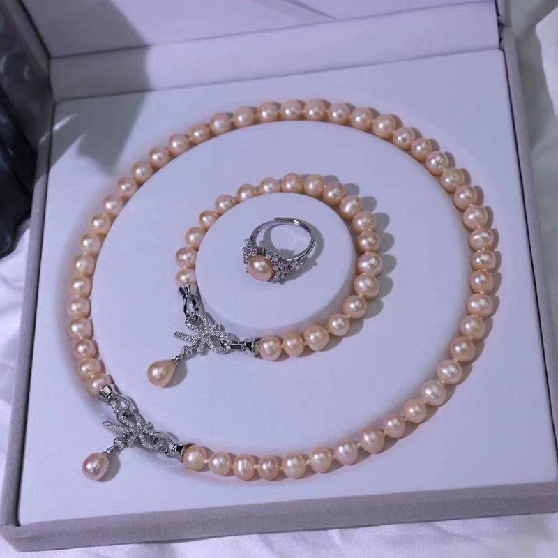 Elegant 8-9mm Freshwater Pearl Necklace Set: Fashionable and Modern Design