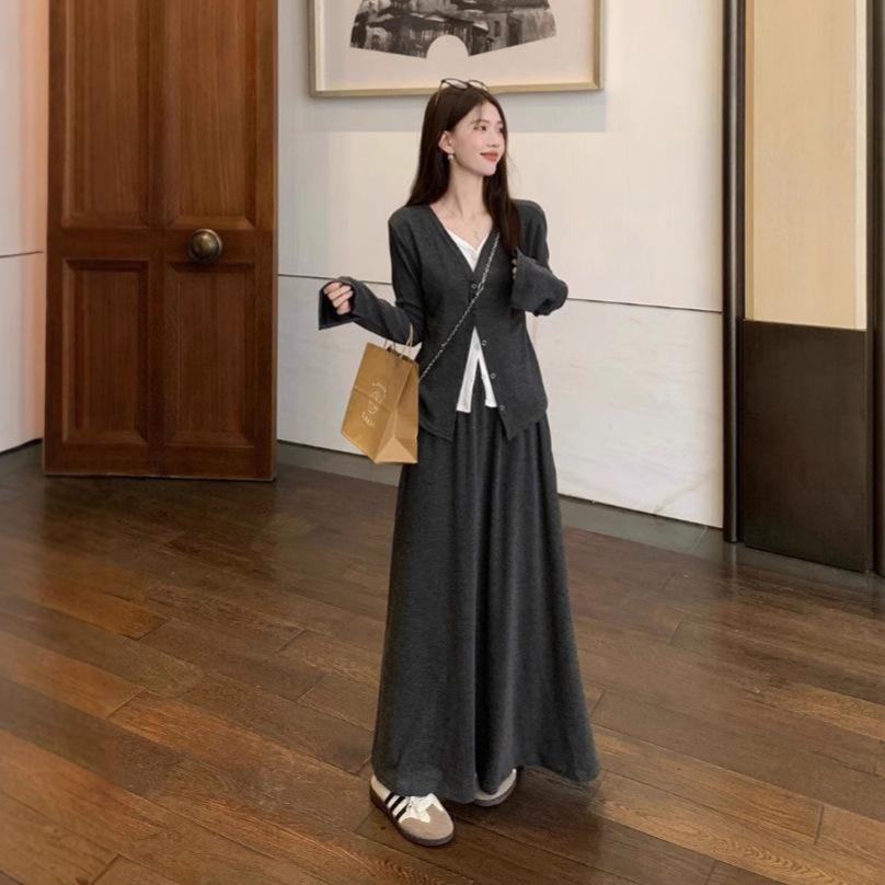 Early spring atmosphere, wear a whole suit, knitted dress, women's suit, new versatile casual dress