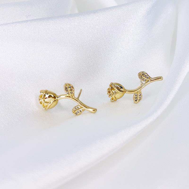 

Серьги-гвоздики с розами: Игла из серебра S925 с фианитом, медь с золотым покрытием, простой девичий дизайн