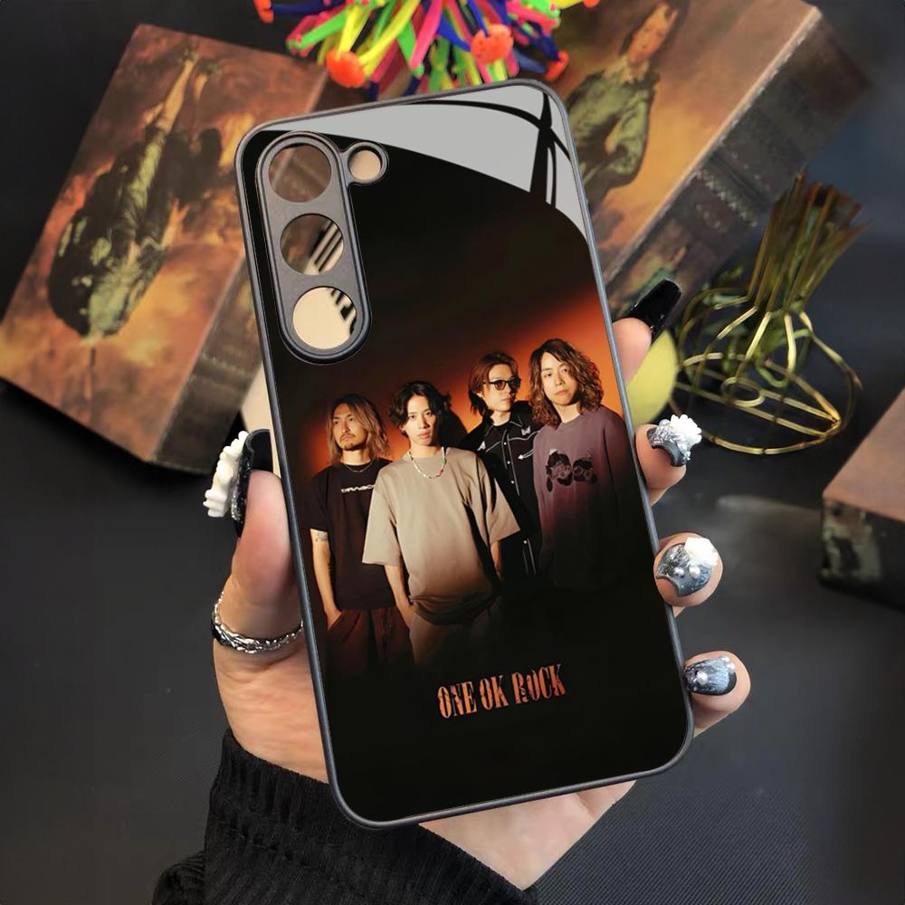 Japan Band ONE OK ROCK Handyhülle Für Samsung Galaxy S25 S24 S23 S22 S20 S21 Note20 Ultra Plus Fe Farbige Silberne Hülle