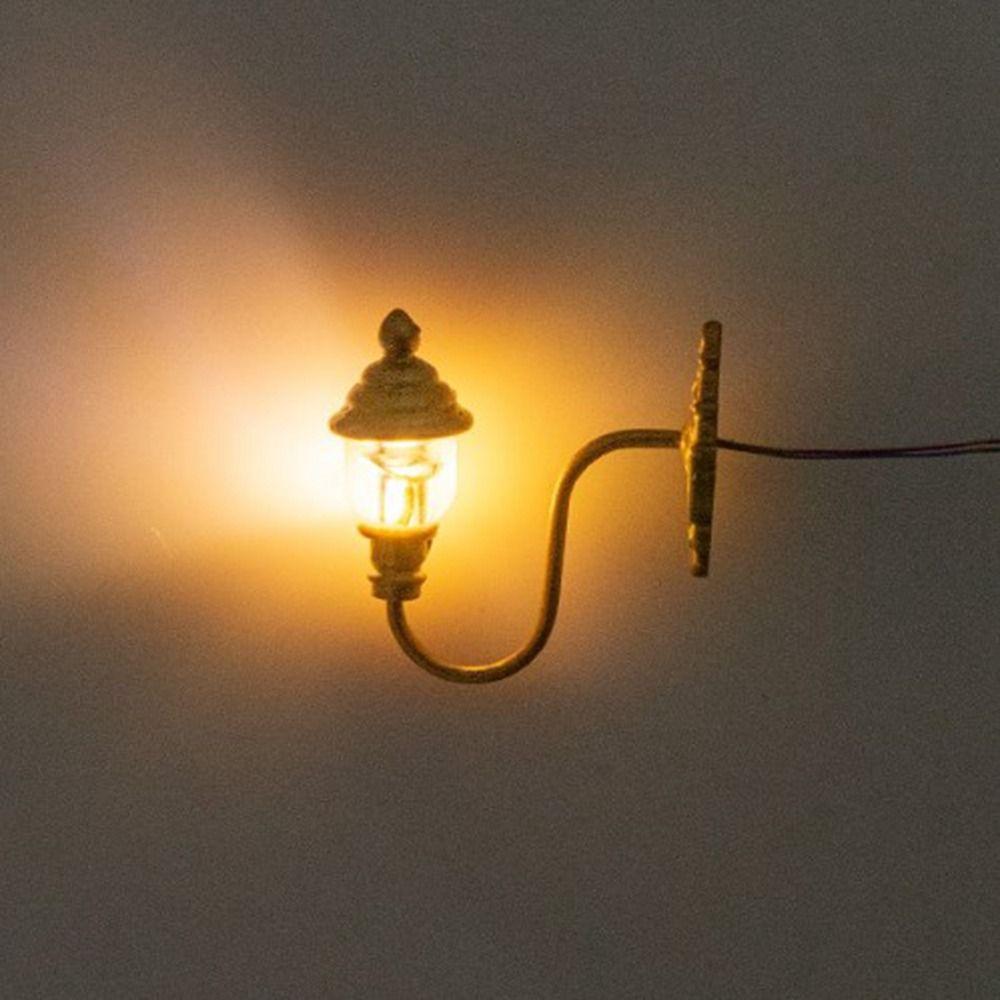 ABS Metal Material Dollhouse Wall Lamp 1.7*1.8cm/2.2*2.7cm Garden Yard Led Light
