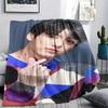 1pz Coperta in Flanella con Stampa di Jeon Jeongguk, Alta Qualità per Tutte le Stagioni, Decorazione per la Casa, Calore e Comfort, Perfetta per Regali di Natale