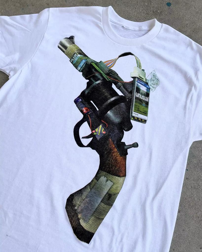 Weißes schlichtes Y2k-T-Shirt aus reiner Baumwolle mit Rundhalsausschnitt für Männer und Frauen, ein lässiges und personalisiertes kurzärmeliges Anime-Oberteil für den Sommer