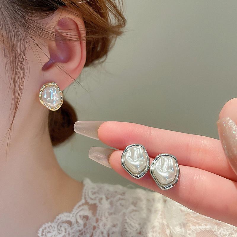 Geometric Irregular Round Metal Pearl Earrings For Women Minimalist Style Personality Earrings Trendy Jewelry Gift