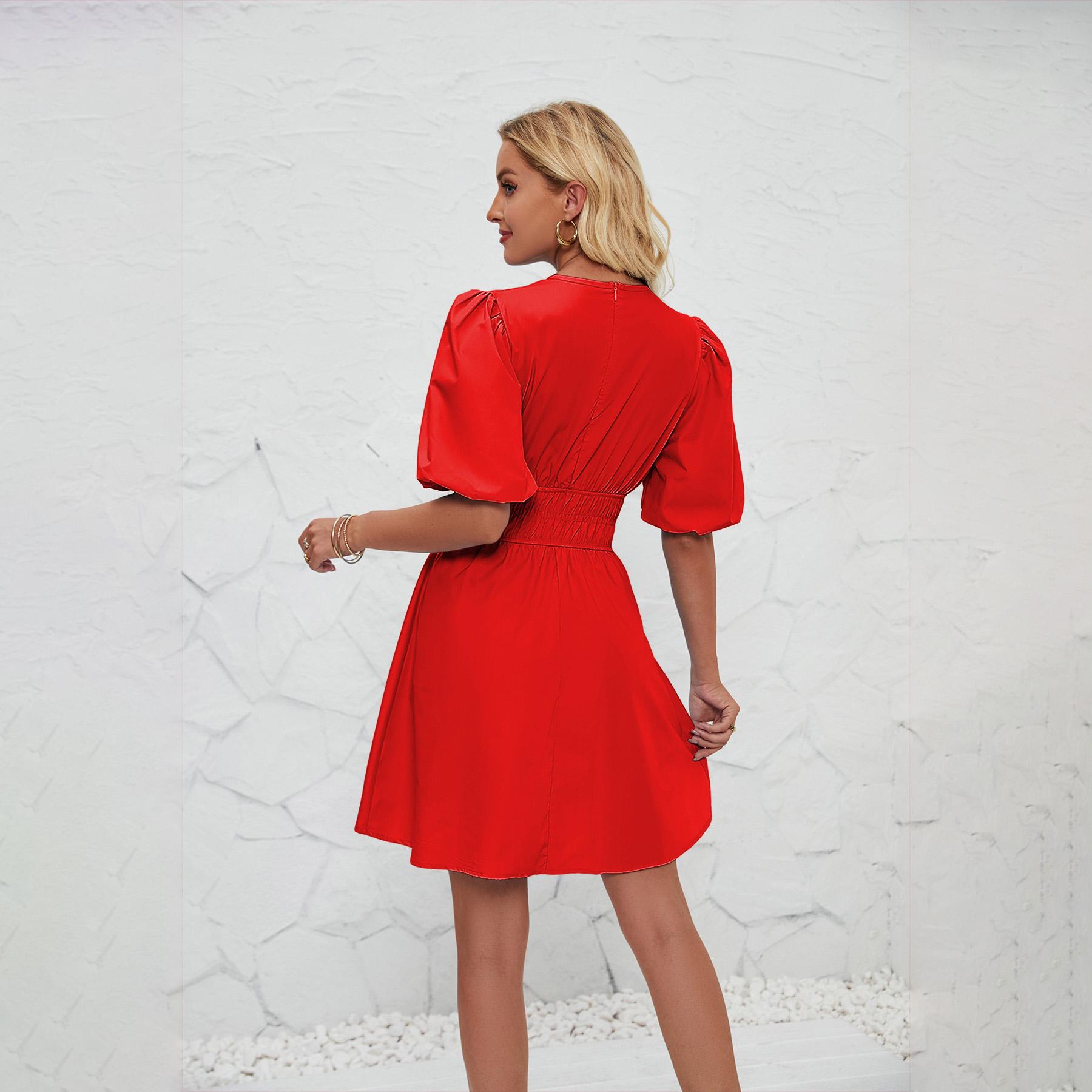 Летнее женское модное однотонное плиссированное платье мини-длины с короткими рукавами — фото 7