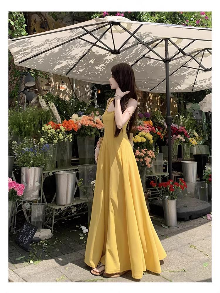 Yellow Retro French A-line Summer Dress with Square Neck and Spaghetti Straps Plus Size