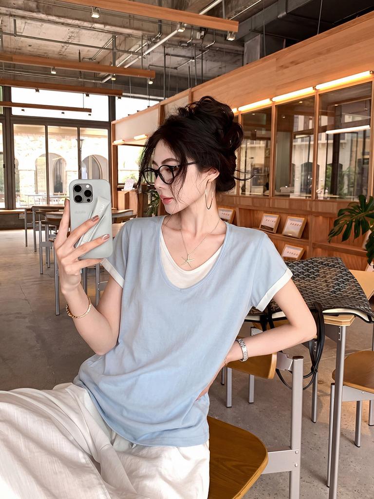 Loose silhouette fake two-piece short-sleeved U-neck thin breathable top women's summer daily refreshing age reduction lazy wind T-shirt