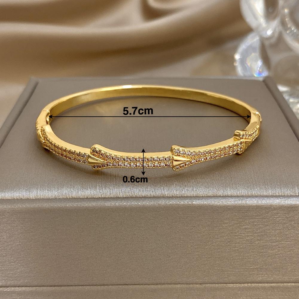 Punk Micro Inlaid Zircon Arrow Slim Bracelet for Women Fashion Gold Plated Copper Cuff Bangle Bracelets Jewelry Gifts