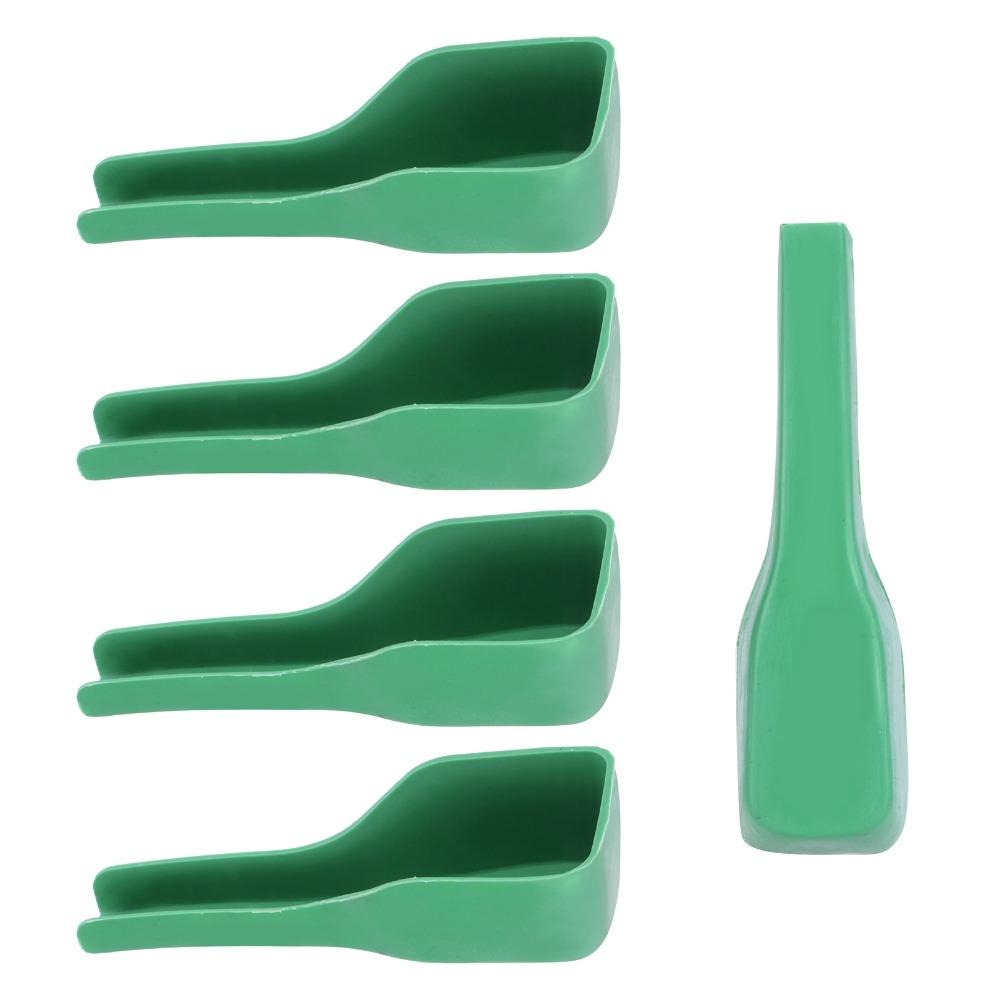 5pcs Long Narrow Spout Bird Feeding Spoon Plastic Bird Feeding Tool Aviary Feeding Routine