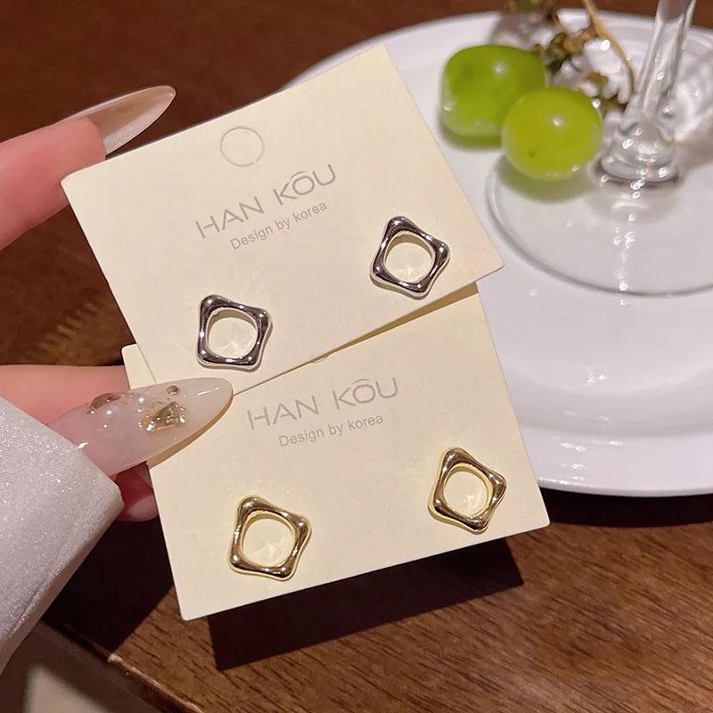 Fashionable Metal Hollow Square Earrings for Women Simple Korean Design Golden Smooth Geometric Earrings Party Jewelry Gifts