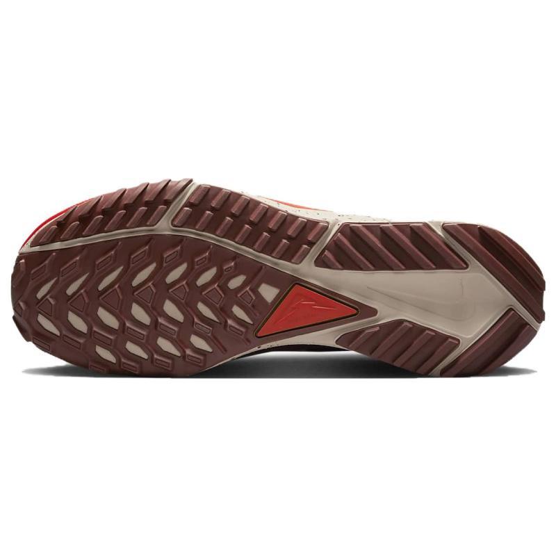 Nike React Pegasus Trail 4 Gore Tex Diffused Taupe Dark Pony Sail Picante Red Tenisky DJ7926-200