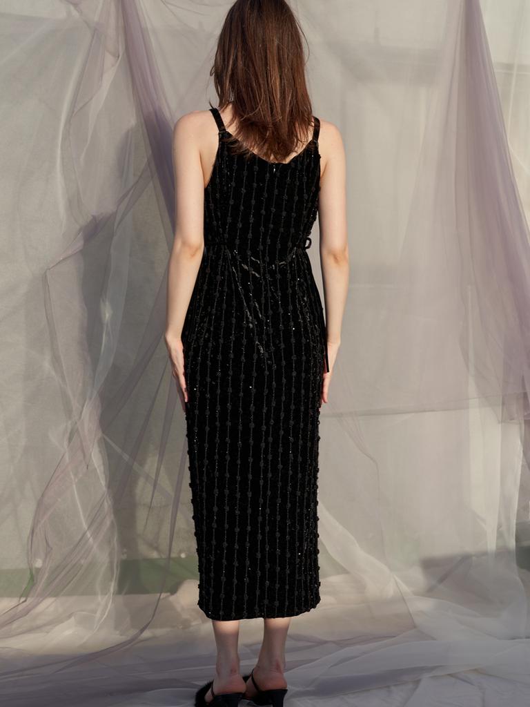 Sorry, Too Much Love Hollywood Ornament Velvet Dress_Black
