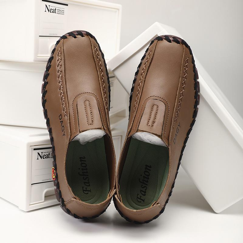 Spring and Summer New Large-size Industrial Beef Tendon Soft-soled Mother Shoes Women's Casual Not Tired Feet Flat-soled Single Shoes Casual Shoes