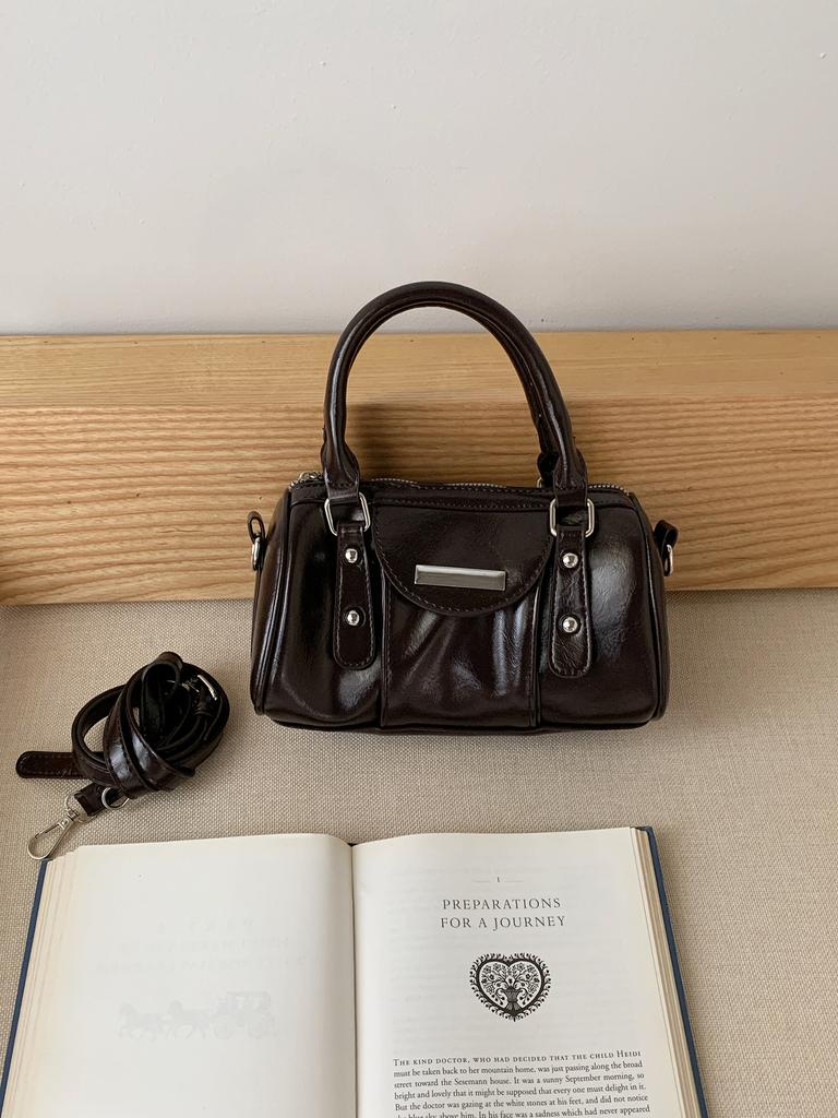 Sweet and Cool Compact Handbag - High-Quality Commuter Crossbody Bag with Superior Feel