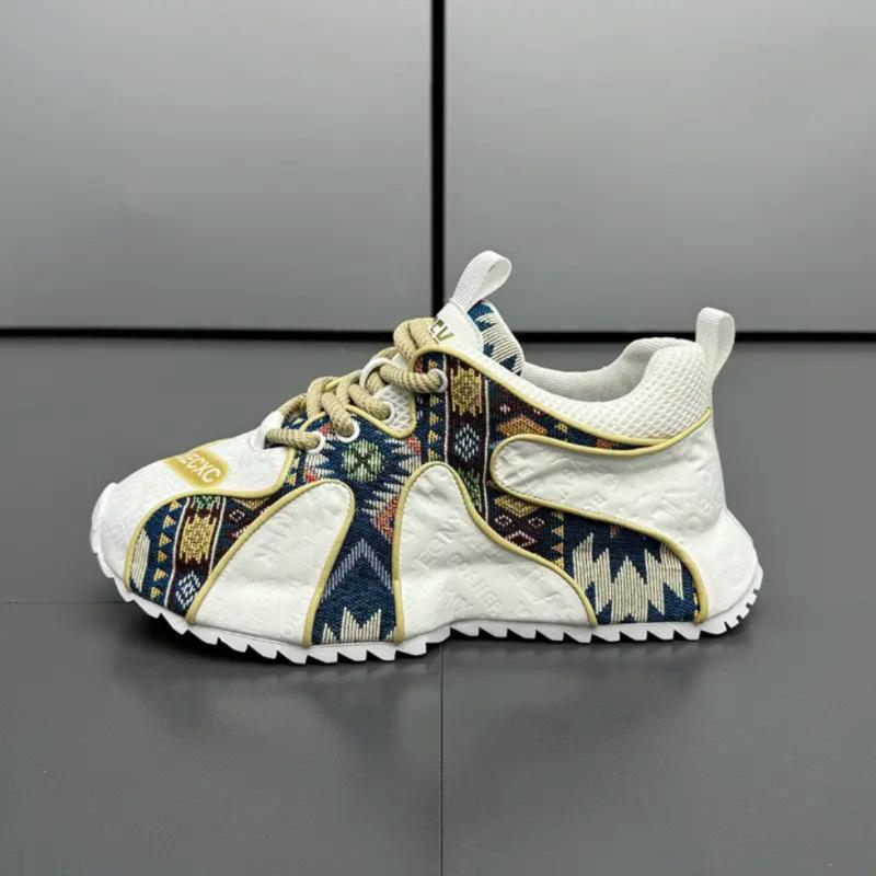 High-quality refreshing cloth surface does not stink feet sports and leisure dad shoes super soft genuine fashion non-slip breathable board shoes men