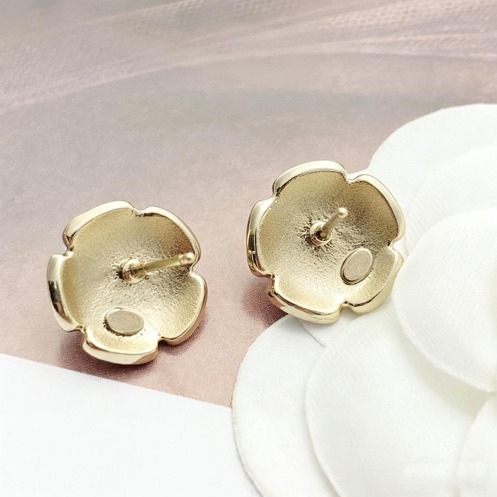 Pink flower pearl earrings Adding Rivet Elements Fashionable and exquisite high-end customized Gift