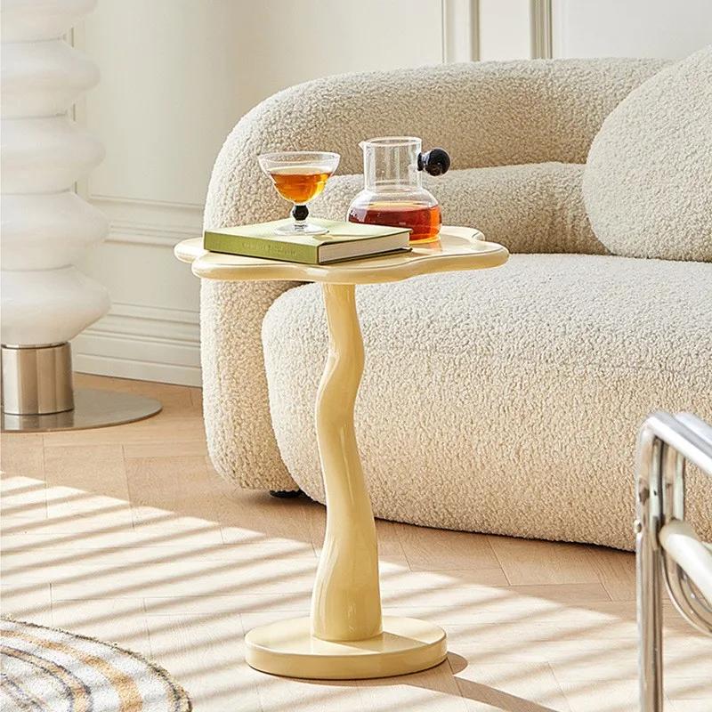Nordic Modern French Petal Edge Table Coffee Table Retro Living Room Sofa Corner Bedroom Cream Light Luxury Small Table New 2025