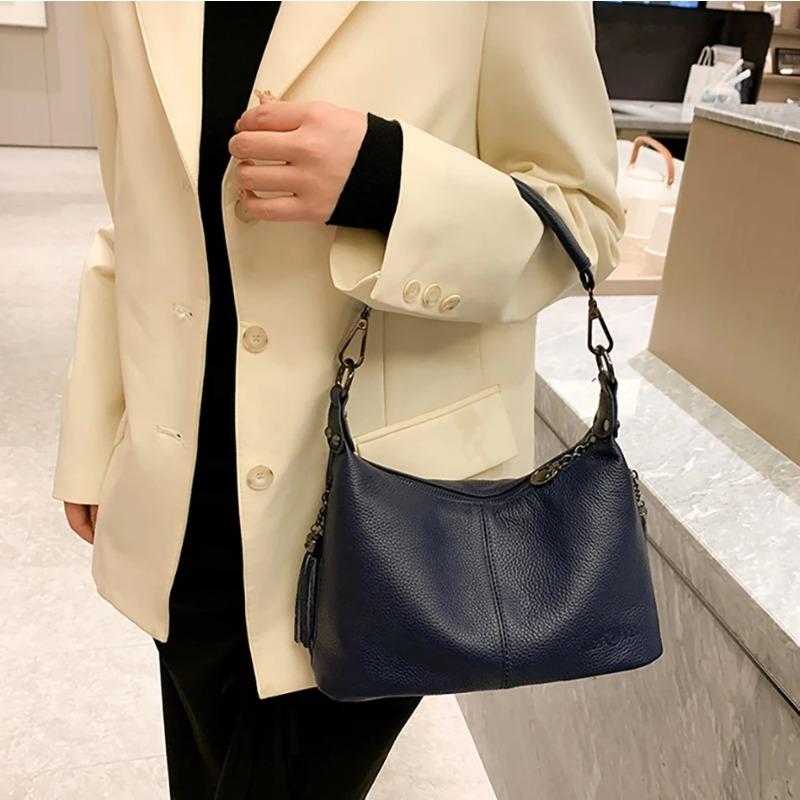 Chic Leather Hobo Bag with Detachable Strap & Tassel Versatile Large Capacity Handbag for Women Leisure Fashion Women's Shoulder Bag