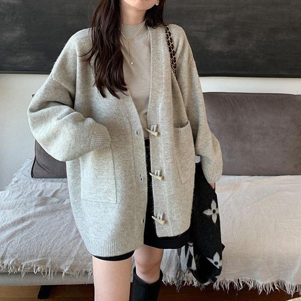 Autumn and winter new horn buckle knitted cardigan women's lazy loose top autumn and winter gentle outer women's sweater
