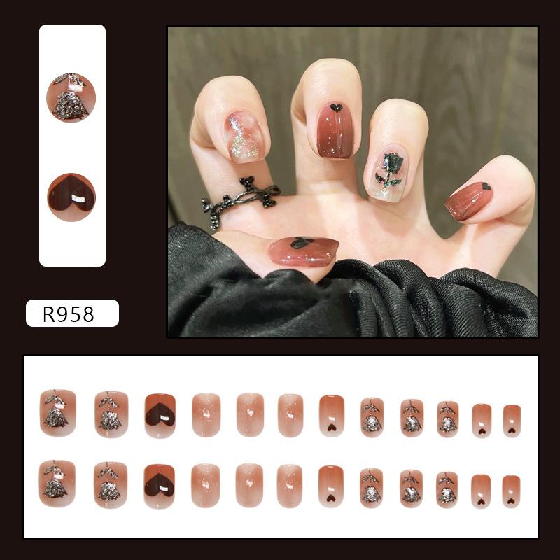 Мелкий глиттер розовая любовь размазанный ретро темперамент отбеливающие маникюрные патчи съемные накладные ногти 24 штуки